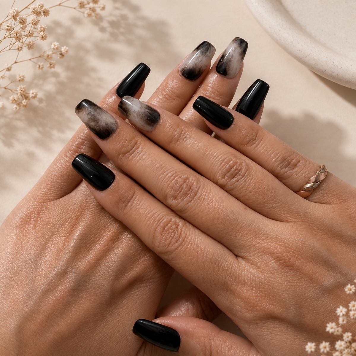 Niebla Negra | Uñas Press On Hechas a Mano