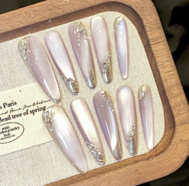 Velo de Nácar | Uñas Press On Hechas a Mano