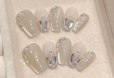 Joya Moderna | Uñas Press On Hechas a Mano