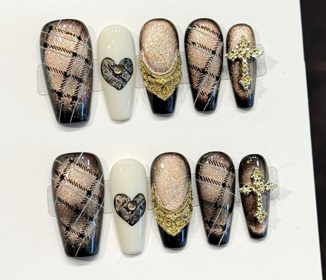 Corazón Barroco | Uñas Press On Hechas a Mano