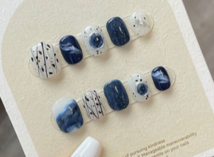 Tinta Celeste | Uñas Press On Hechas a Mano