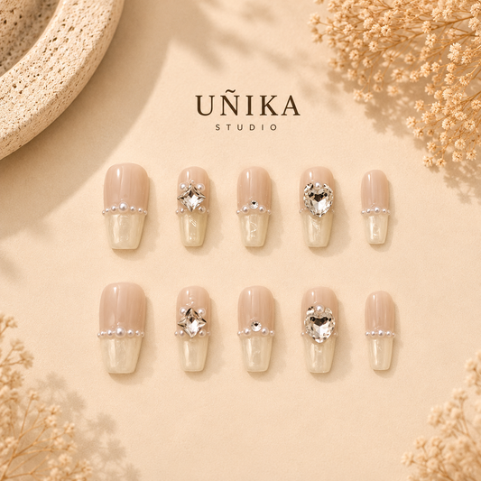 Tiara de Perlas | Uñas Press On Hechas a Mano